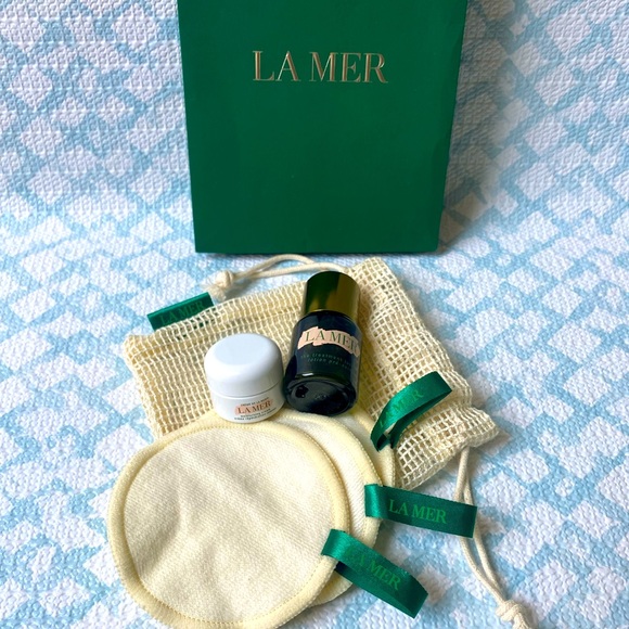 LA MER - Picture 1 of 3